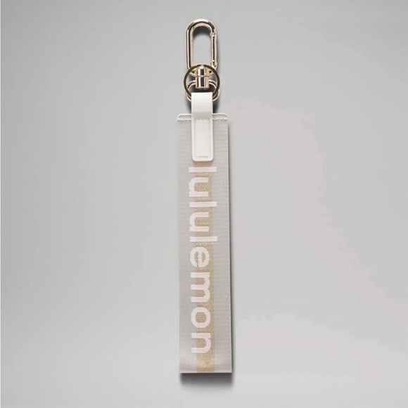 Lululemon Never Lost Keychain - Picture 1 of 6